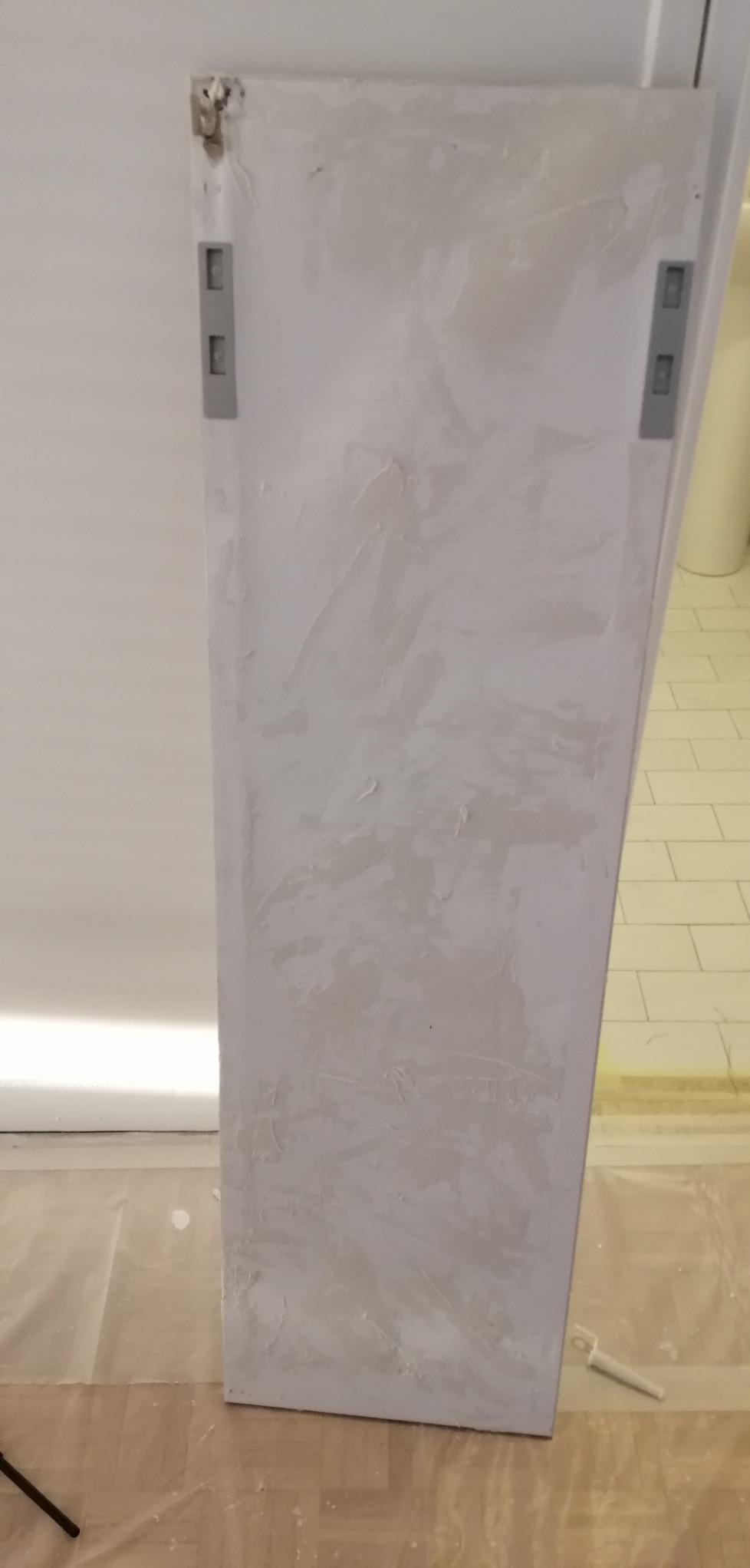 Raté sur mur humide
