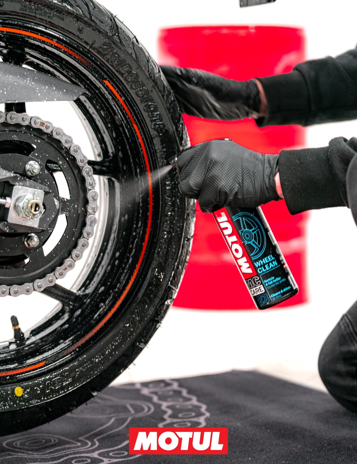 motul-mc-care-e3-wheel-clean-nettoyant-jantes-moto-400-ml image 5