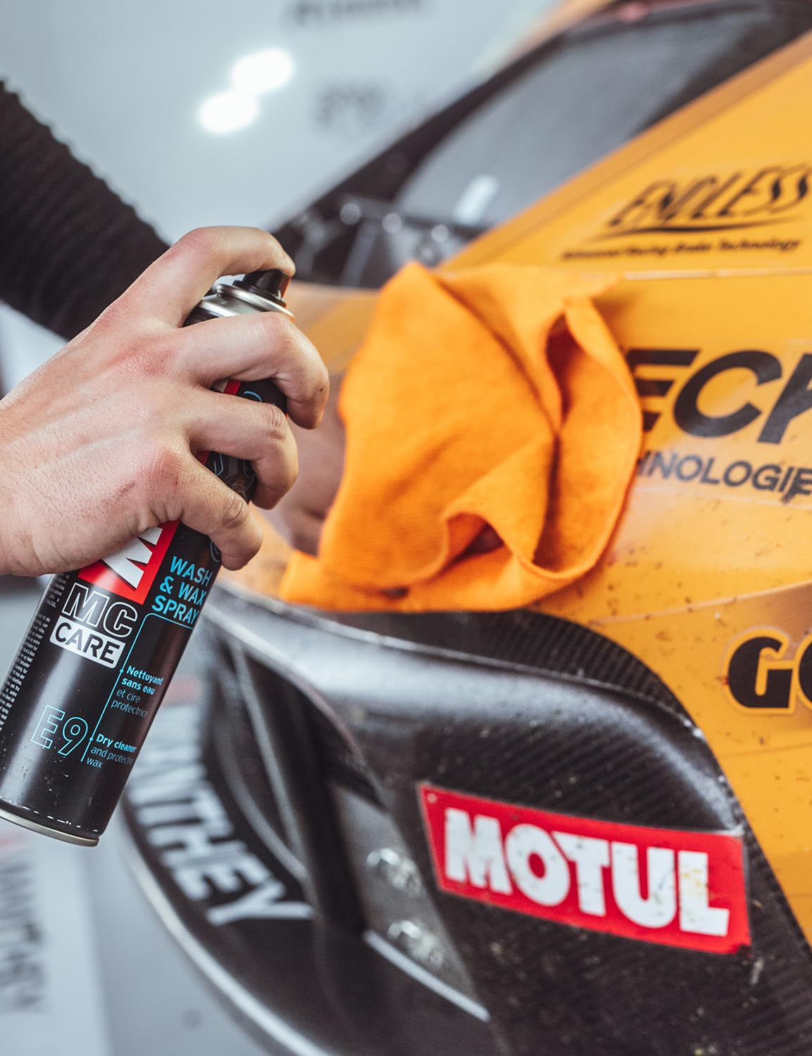 motul-mc-care-e9-wash-wax-spray-moto-400-ml image 5