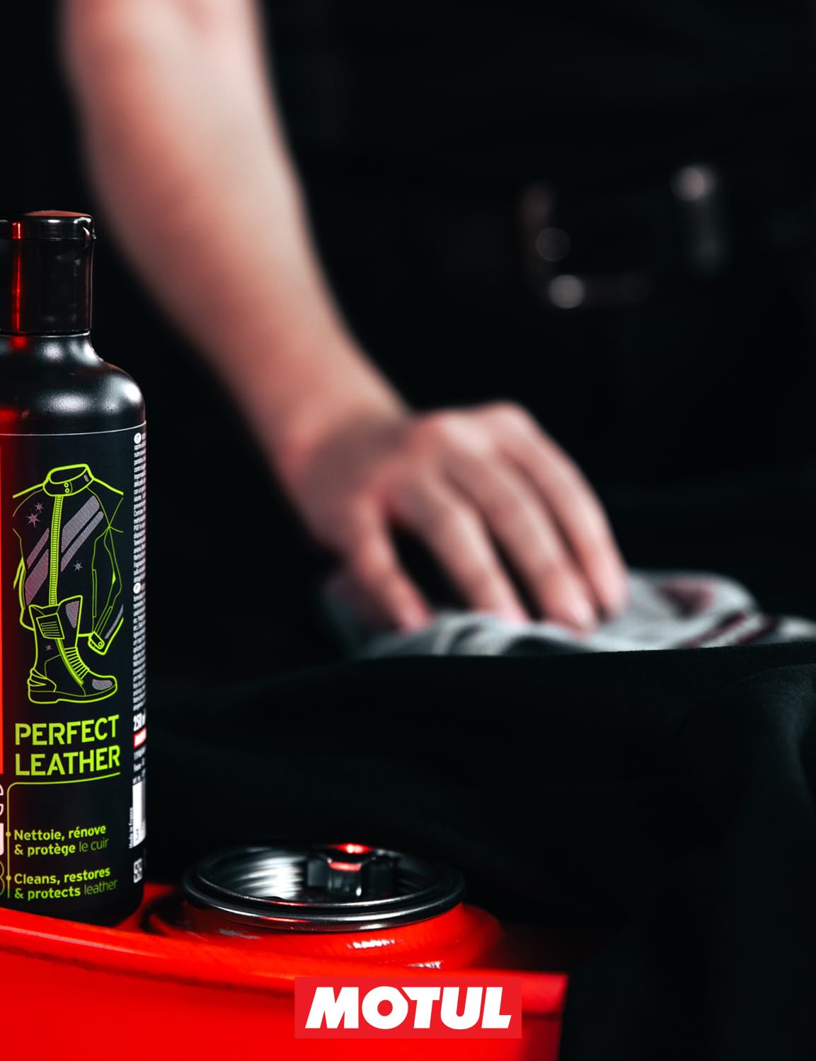 motul-mc-care-m3-perfect-leather-nettoyant-cuir-250ml image 5